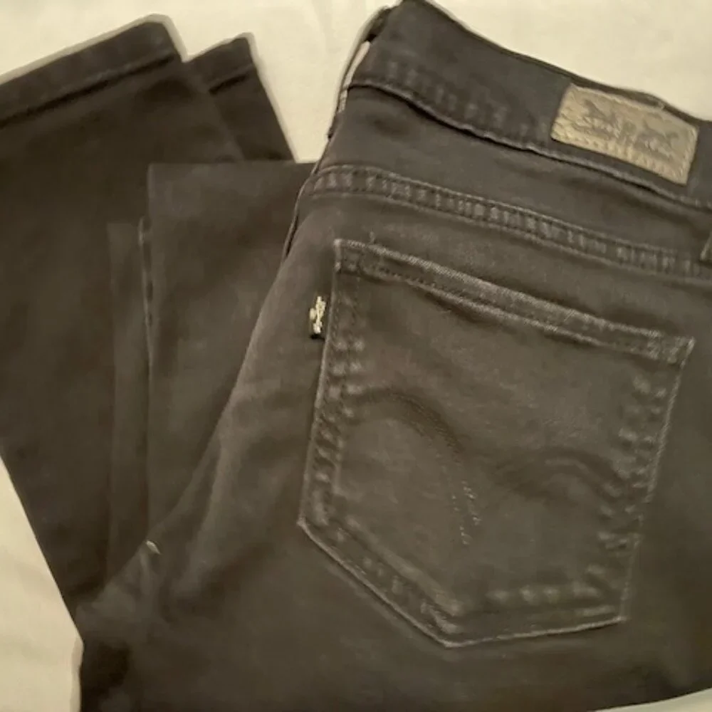 Women's Levis 524 Too super‎ low rivet pants